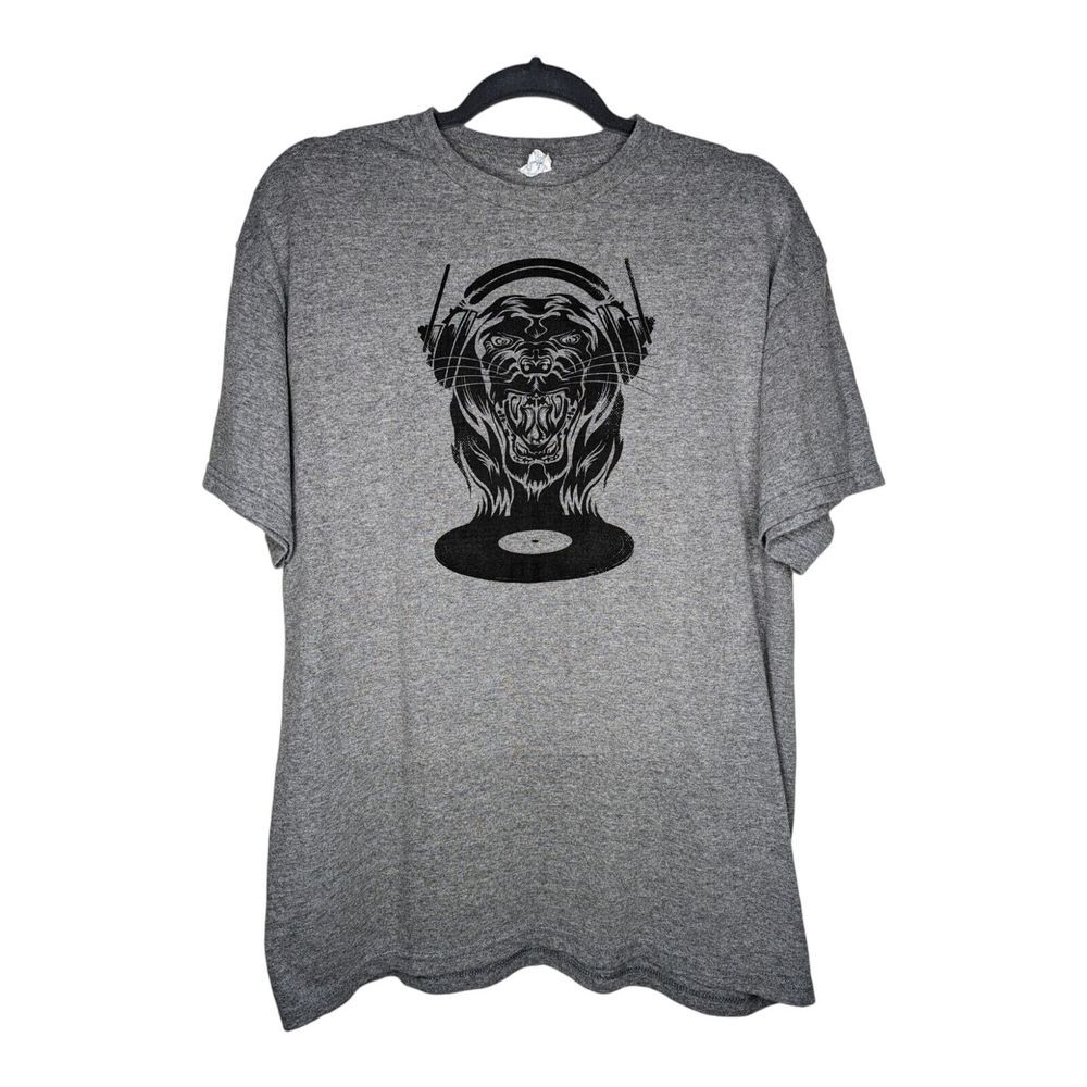 Lion DJ T Shirt Large Delta Gray Cat Scratch Fever Headphones Record Vinyl‎